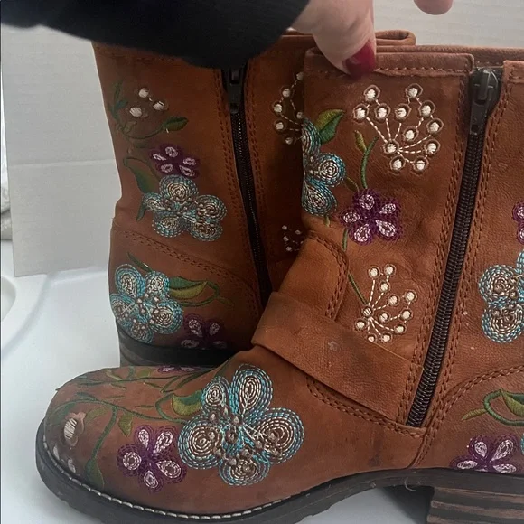 Brako flower embroidered brown zip up moto style boots size 41 women’s 10 - Picture 7 of 9